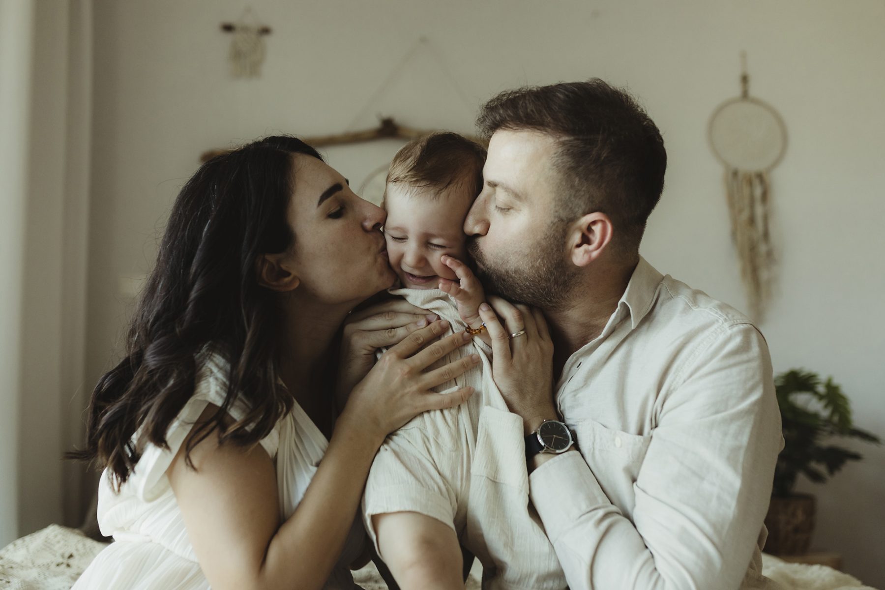 dogal-bebek-aile-fotograf-cekimi